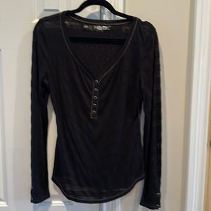 Guess Black Henley Top sz L button sleeve detail